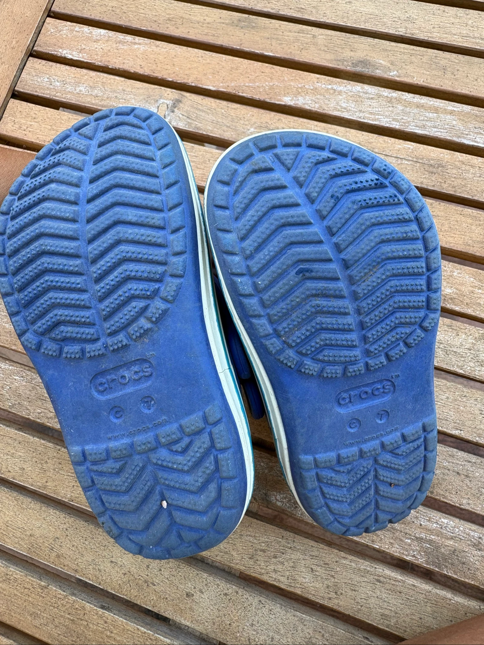 Blue Crocs Clogs with Super Wings Pin (Jett) - Size C7 / 23-24 – photo 2